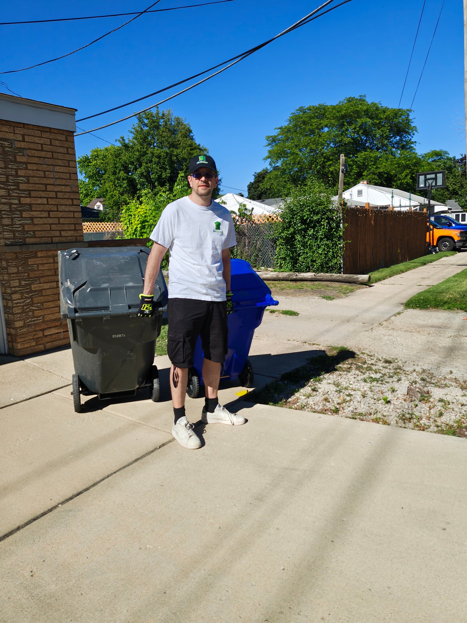 BinTasker weekly trash bin placement service in Chicago suburbs